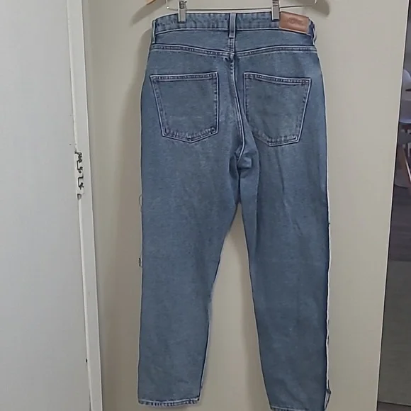 MONKI - Two-Tone Denim Jeans - Picture 5 of 6